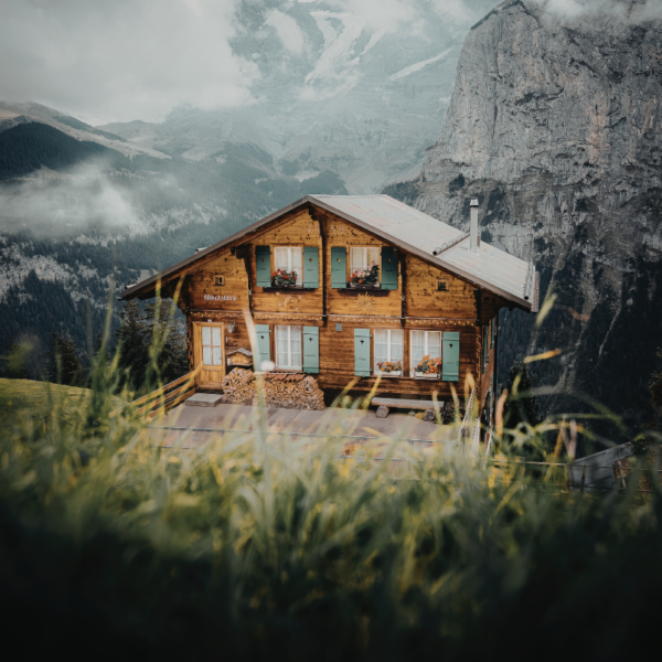 Proteggi-la-seconda-casa-per-viverla-senza-pensieri-600x600 Casa al mare o in montagna: manutenzione e rischi specifici