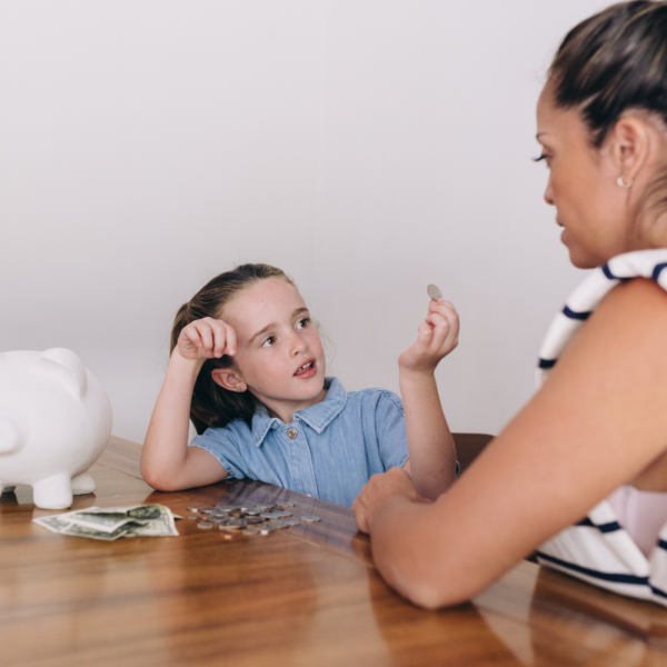 Il-significato-dei-regali-di-Comunione-e-Cresima-sta-cambiando-600x600 Perché un piano di accumulo è importante per i tuoi figli